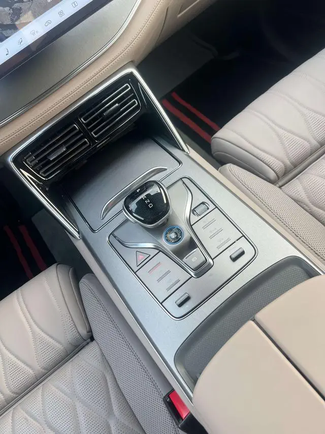 BYD Tang DM Smart driving version DM-i 115KM flagship model