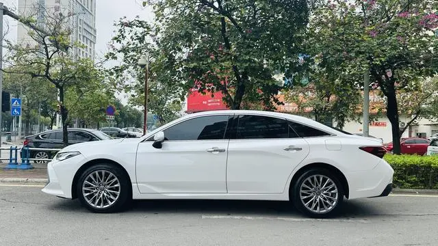 TOYOTA Asian dragon 2.0L CVT Deluxe Edition