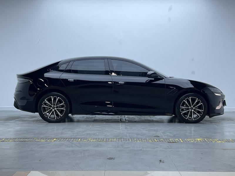 BYD seal 2025