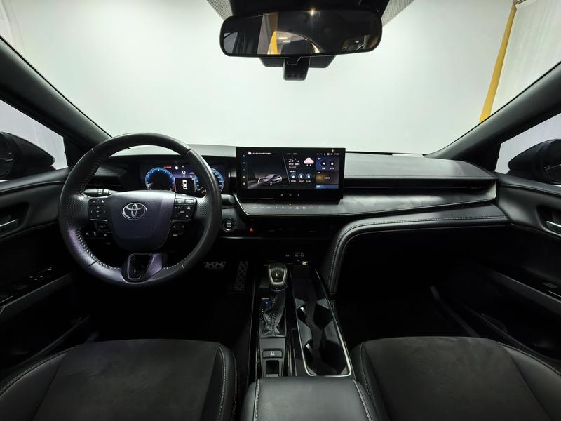 Toyota Camry 2024