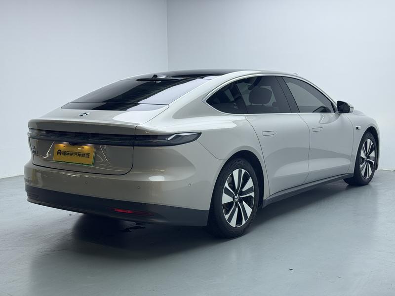 NIO NIO ET7 2021