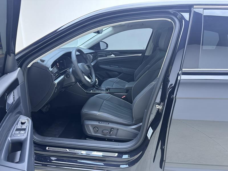 Volkswagen Passat 2024
