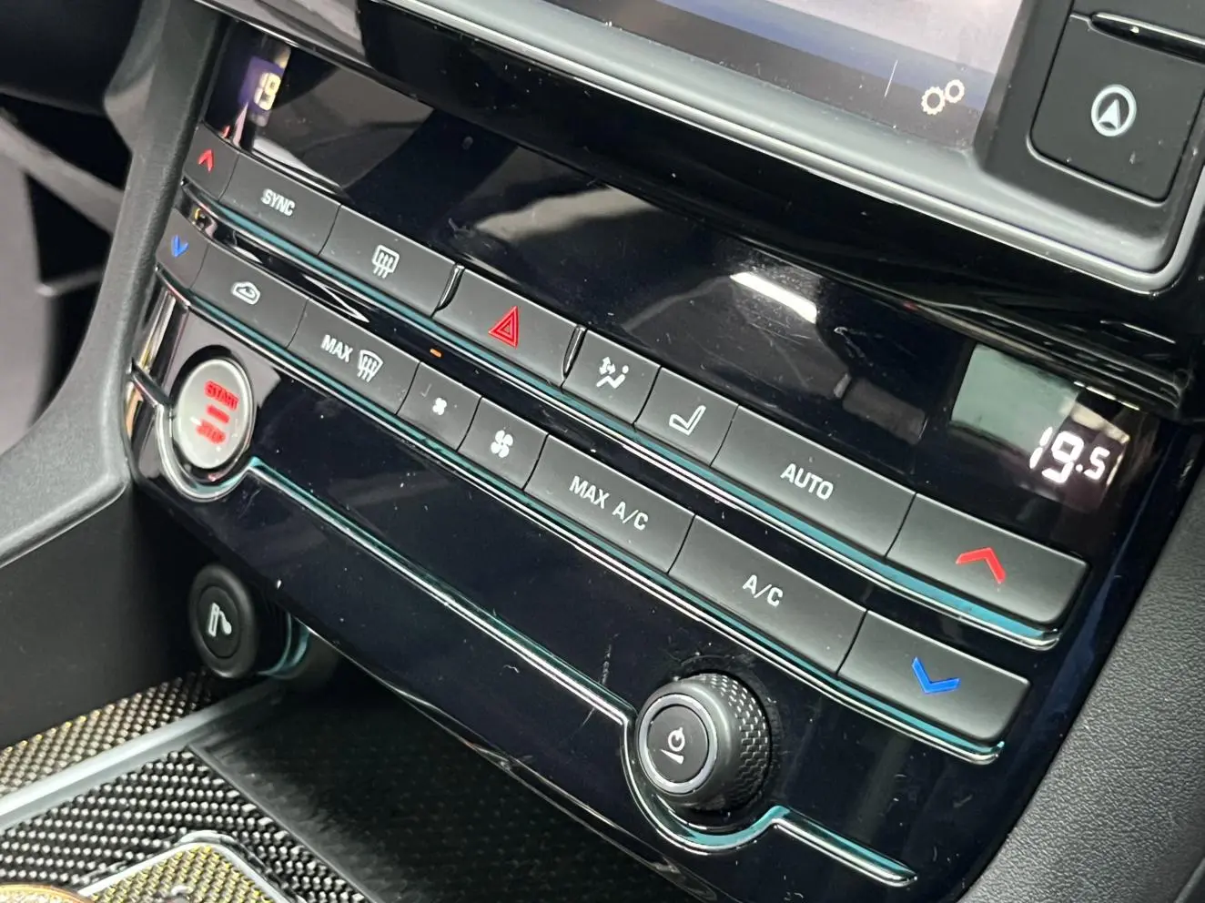 Jaguar Jaguar F-PACE 2.0T two-wheel drive Urban Exclusive Edition