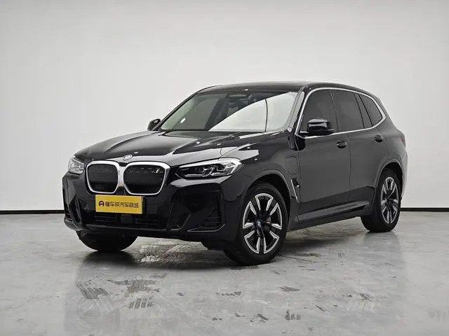 BMW BMW iX3 Leading type