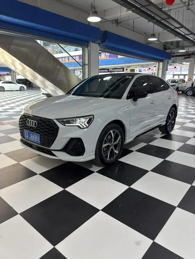 Audi Audi Q3 Sportback 40 TFSI Enjoy Life Edition