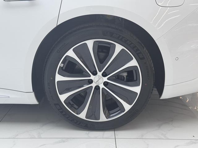 Luxeed Zhijie S7 2024