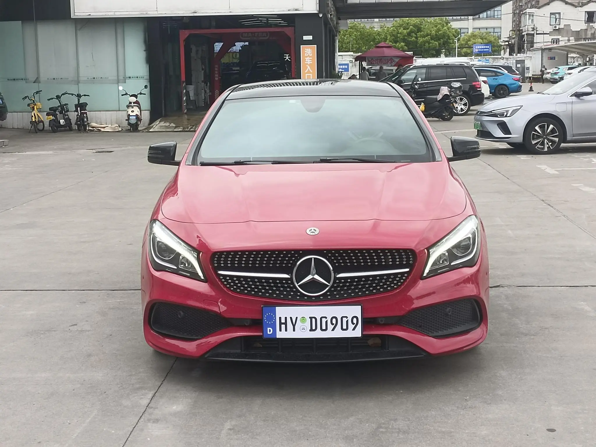 Mercedes-Benz Mercedes-Benz CLA CLA 220 4MATIC