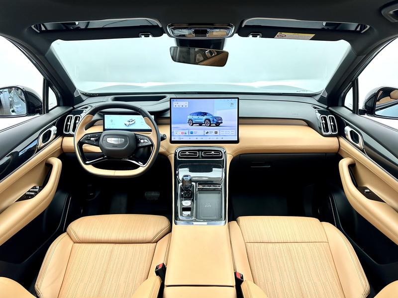Geely Boyue L 2025