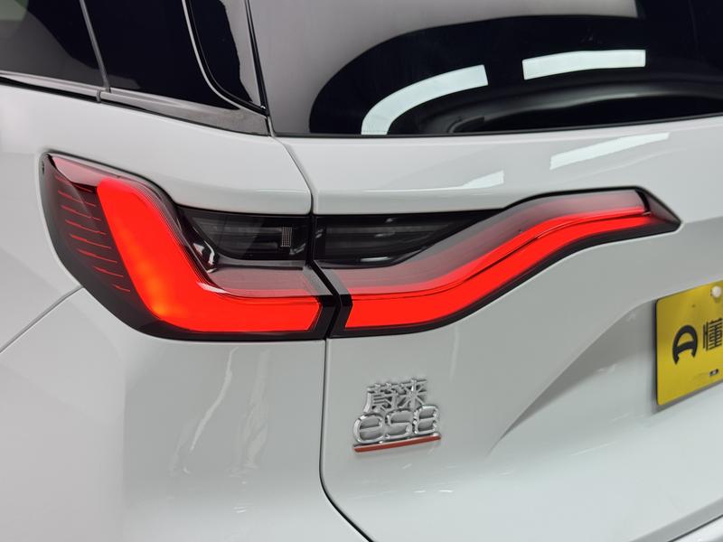 NIO NIO ES8 2020