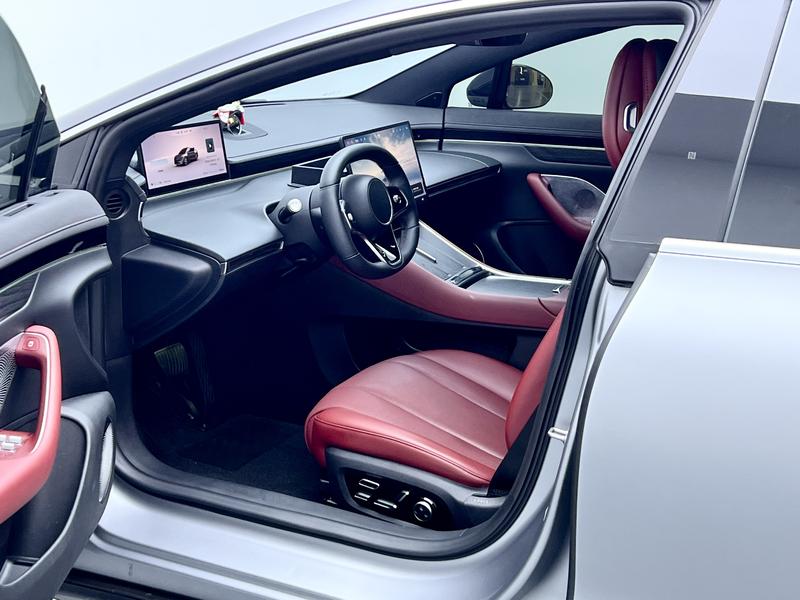 Luxeed Zhijie S7 2024