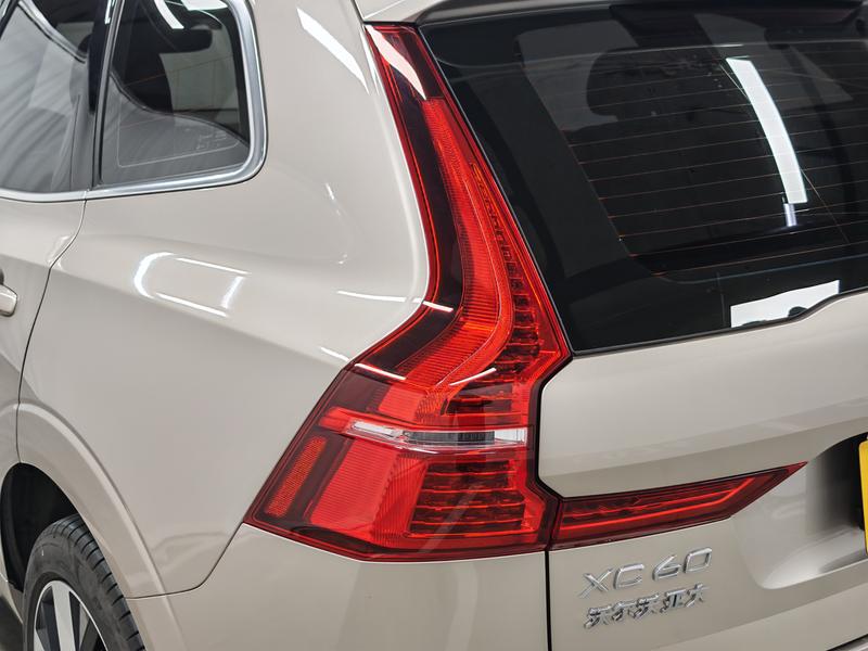 Volvo Volvo XC60 PHEV 2025