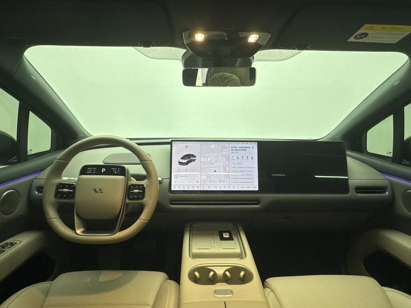 Li Auto Ideal i6 2025