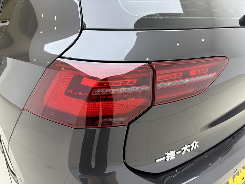 Volkswagen Golf GTI 2021