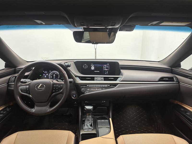 Lexus Lexus ES 2020