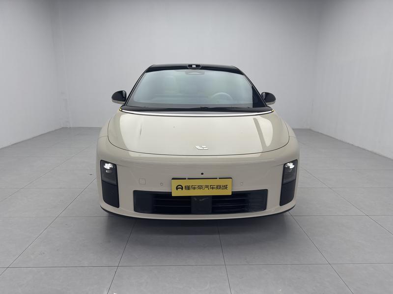 Li Auto Ideal i6 2025
