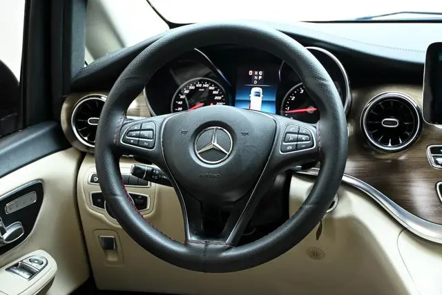 Mercedes-Benz Mercedes-Benz V-class V 260 Premium Edition