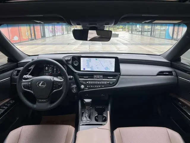 Lexus Lexus ES 200 Excellent Edition