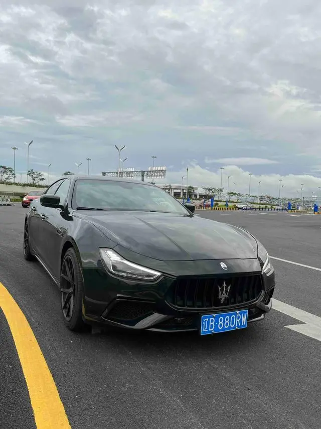 Maserati Ghibli 3.0T Standard Edition
