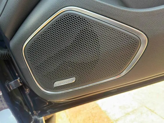 Hongqi Hongqi H5 2.0T Automatic Smart Union flag collar version