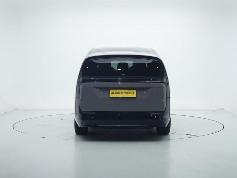 Li Auto Ideal MEGA 2024