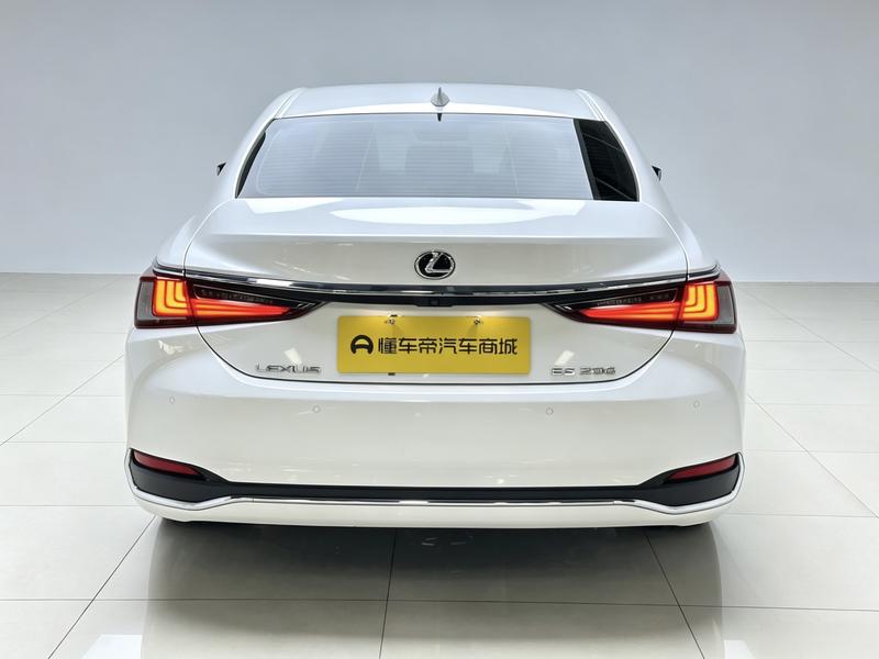 Lexus Lexus ES 2020