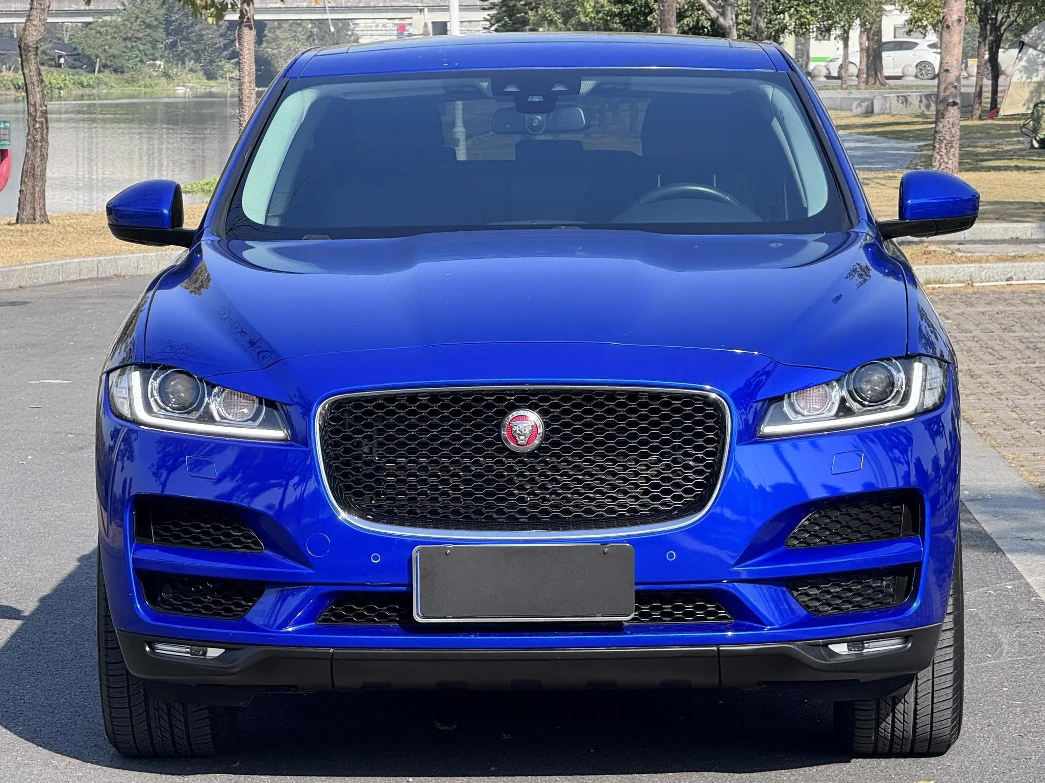 Jaguar Jaguar F-PACE 2.0T four-wheel drive R-Sport sports version