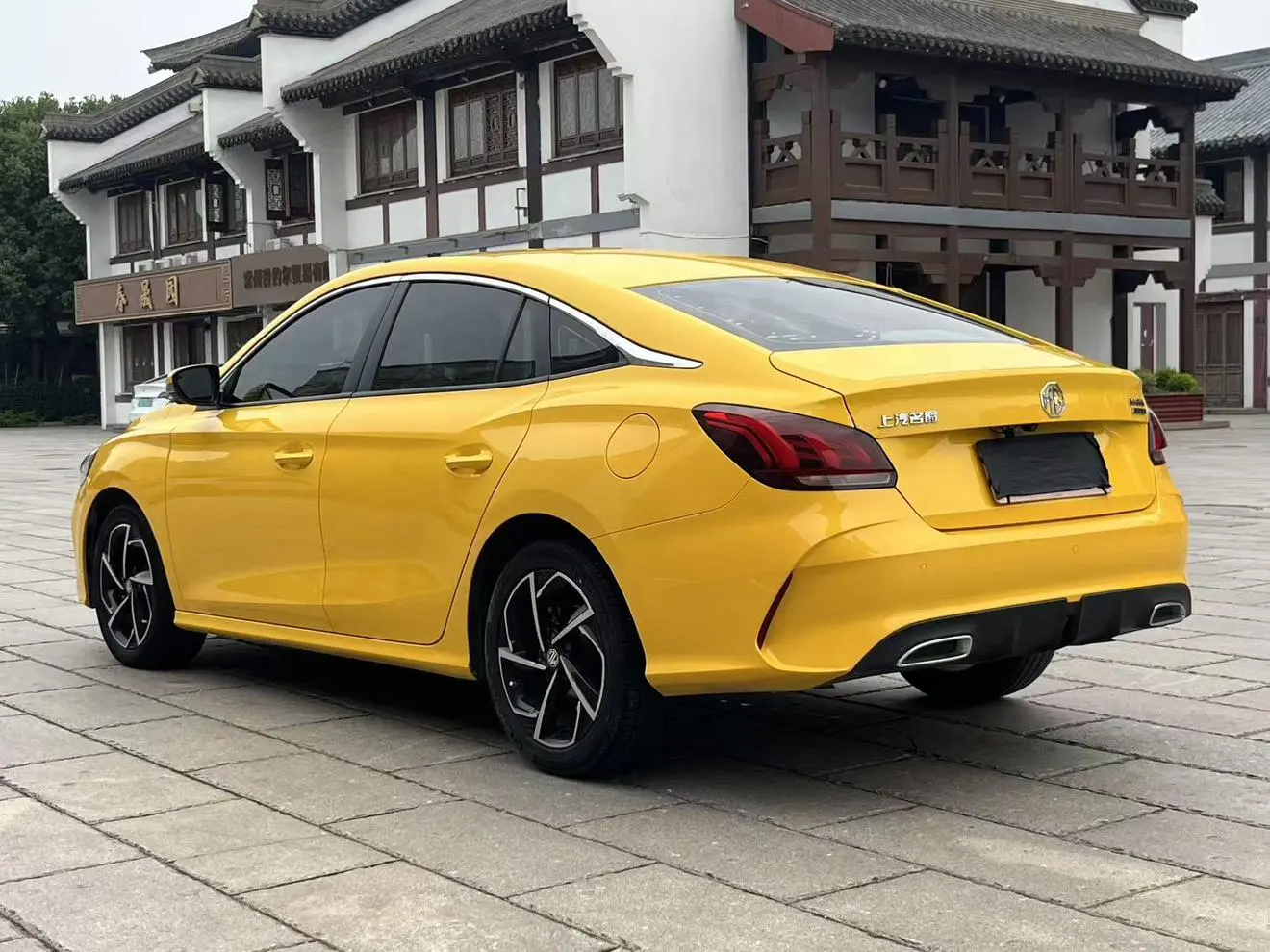 MG MG5 180DVVT CVT Youth Fashion Edition