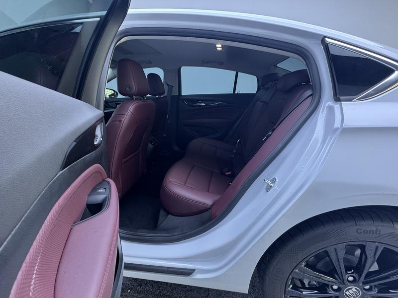 Buick Regal 2024