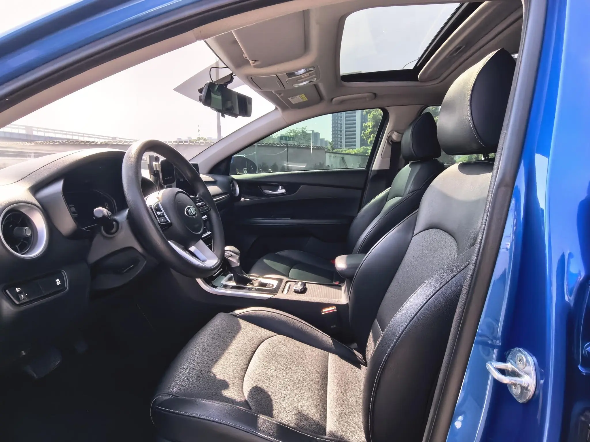 Kia Kia K3 1.5L CVT Smart Enjoy Internet Edition