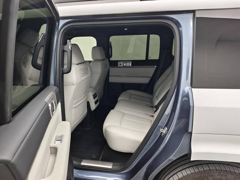 Fangchengbao Titanium 7 PHEV 2025