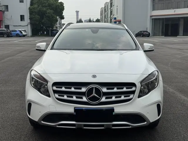 Mercedes-Benz Mercedes-Benz GLA GLA 200 dynamic type