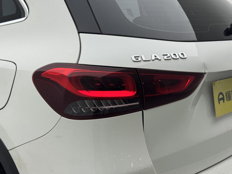 Mercedes-Benz Mercedes Benz GLA 2020