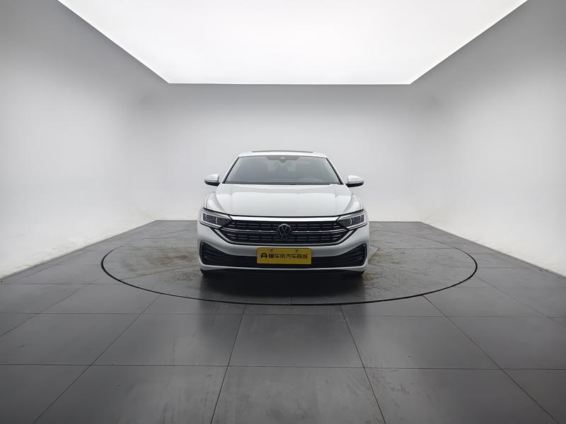 Volkswagen Sagitar 2023