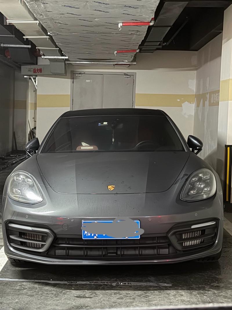 Porsche Panamera 2022