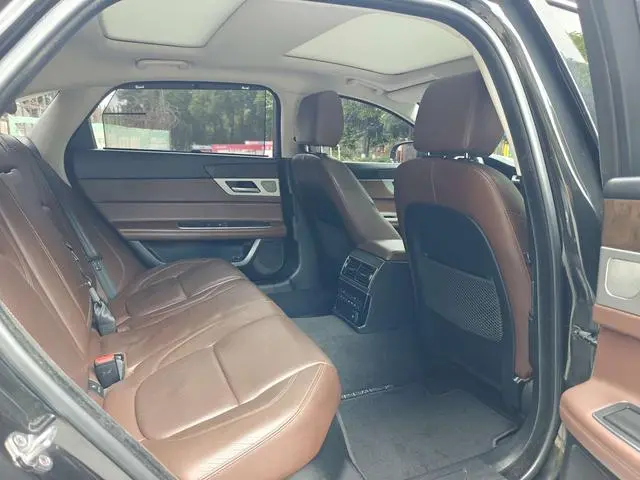 Jaguar Jaguar XFL XFL 2.0T 250PS two-wheel drive Deluxe Edition