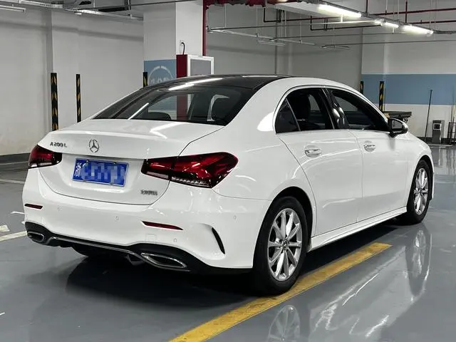 Mercedes-Benz Mercedes-Benz A-class A 200 L sports sedan dynamic Version