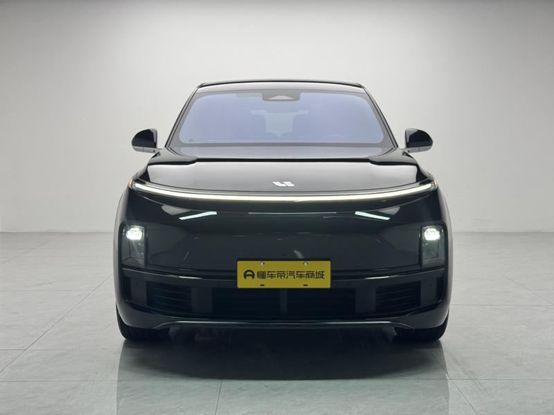 Li Auto Ideal L8 2024