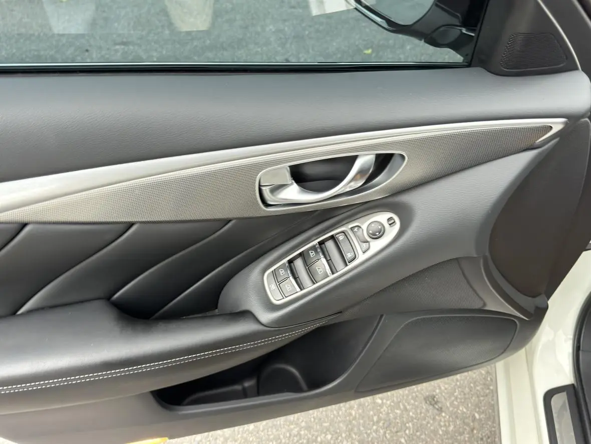 Infiniti Infiniti Q50L 2.0T Enterprising version