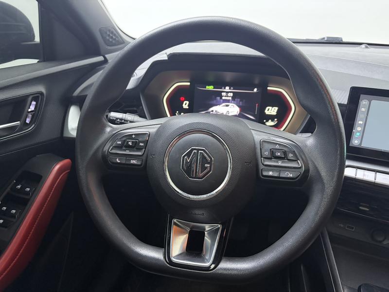 MG MG5 2021