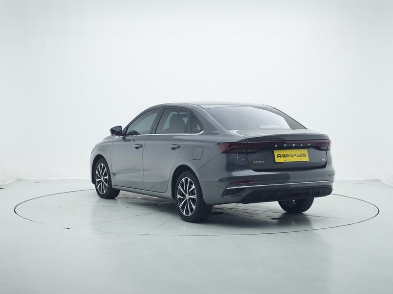 Geely Emgrand 2025