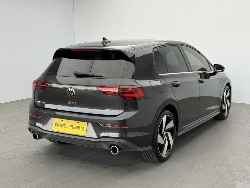 Volkswagen Golf GTI 2021