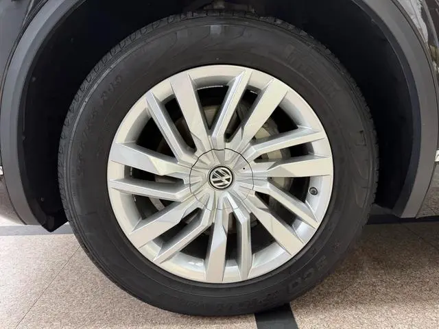 Volkswagen Touareg 2.0 TSI Ruiyi Edition Country VI