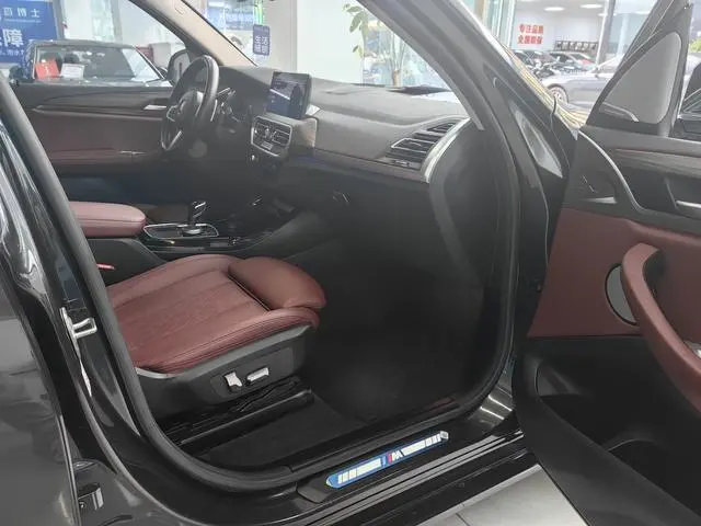 BMW BMW X3 xDrive30i Leading M Yao Ye Set