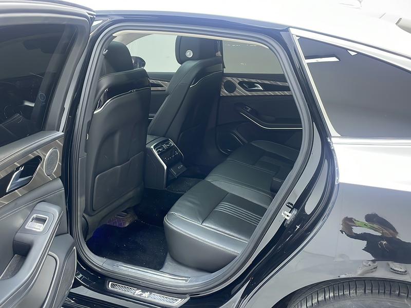 Hongqi Red Flag H9 2020