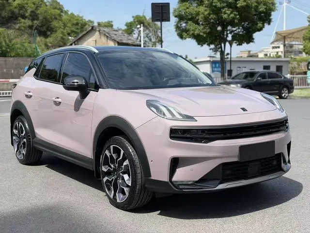 LYNK & CO Lynk 06 1.5T Shero Pink Special Edition