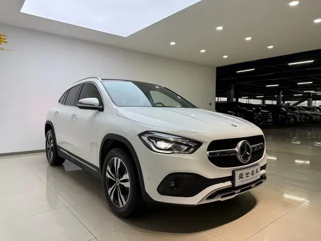 Mercedes-Benz Mercedes-Benz GLA GLA 200