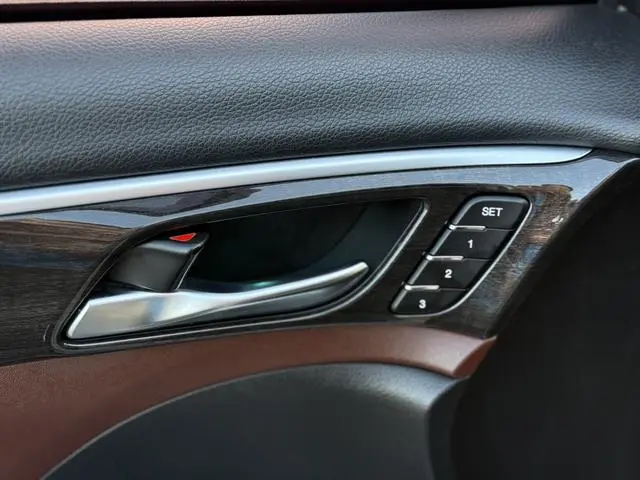 GAC Trumpchi GS8 320T two-wheel drive luxury Zhilian Edition 7 seats