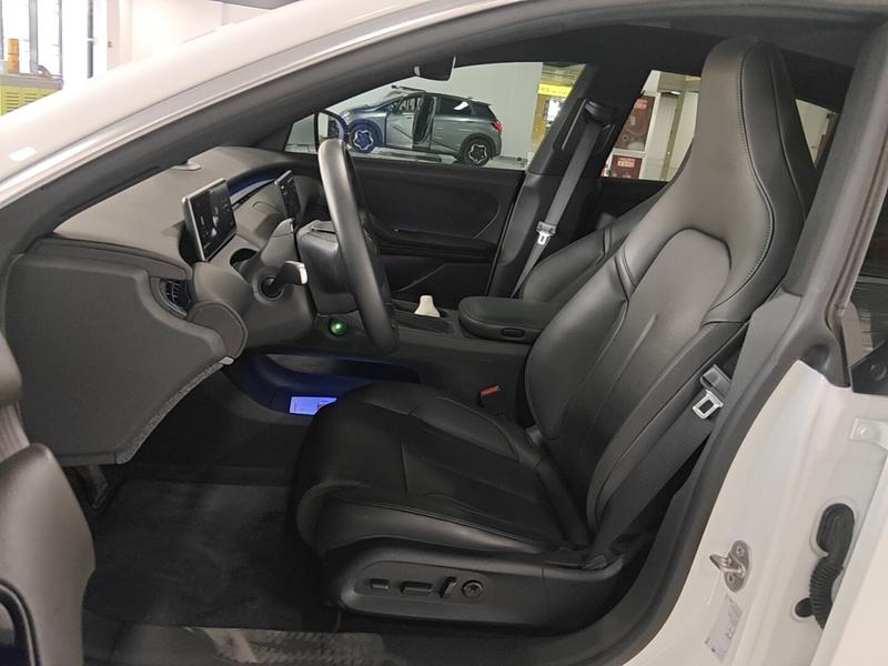 NIO NIO ET5 2024