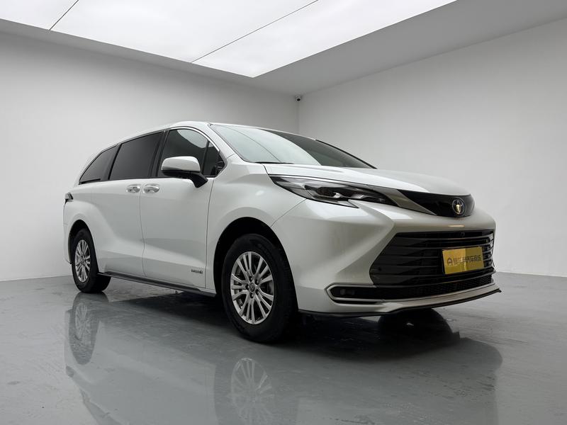 Toyota Sienna 2021