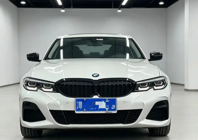 BMW BMW 3 Series 325Li M sports suit